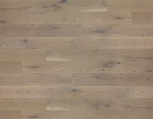 Load image into Gallery viewer, Woodland Treasures Commercial Collection: Voyageur